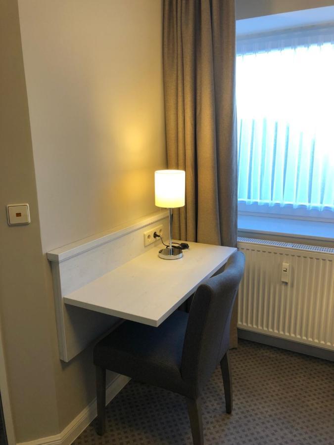 Buskes Hotel Steinfoerde Wietze Экстерьер фото